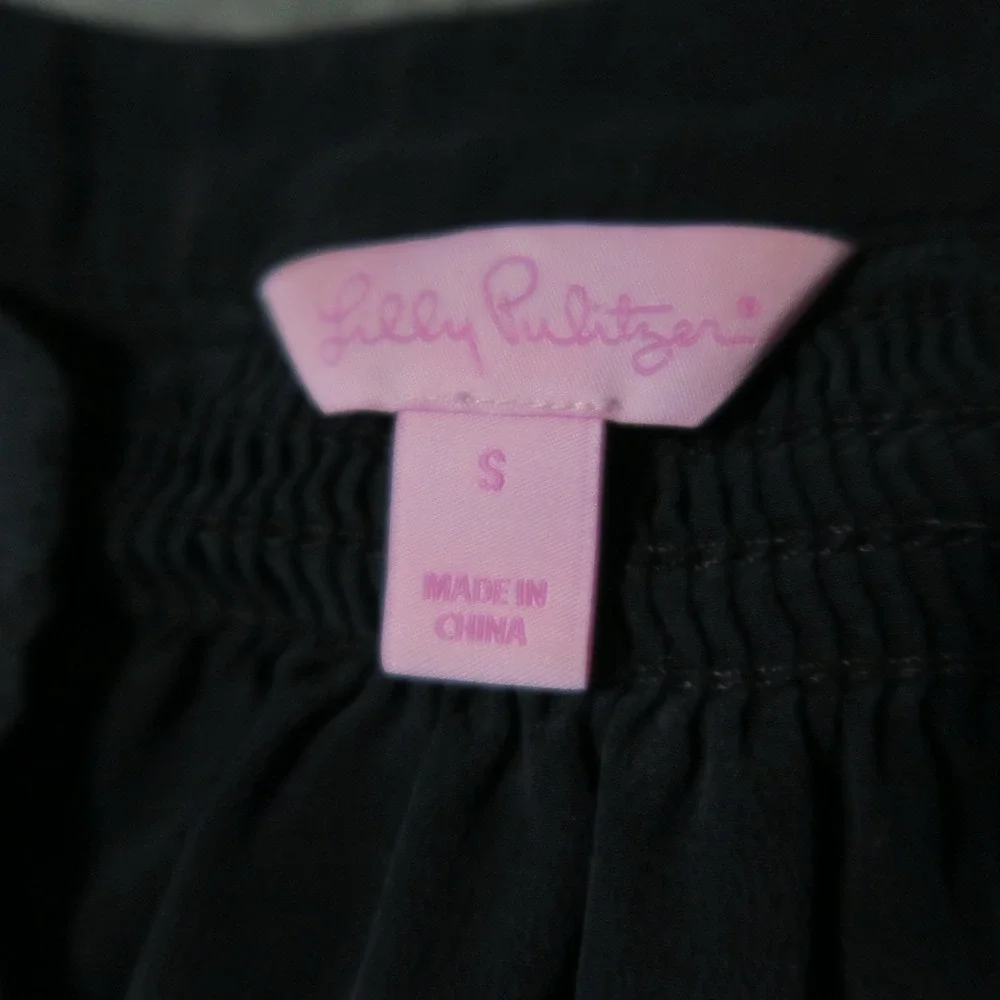 Lilly Pulitzer Silk Elsa Top S Black Puff Sleeve Split‎ V-Neck Buttons Luxury